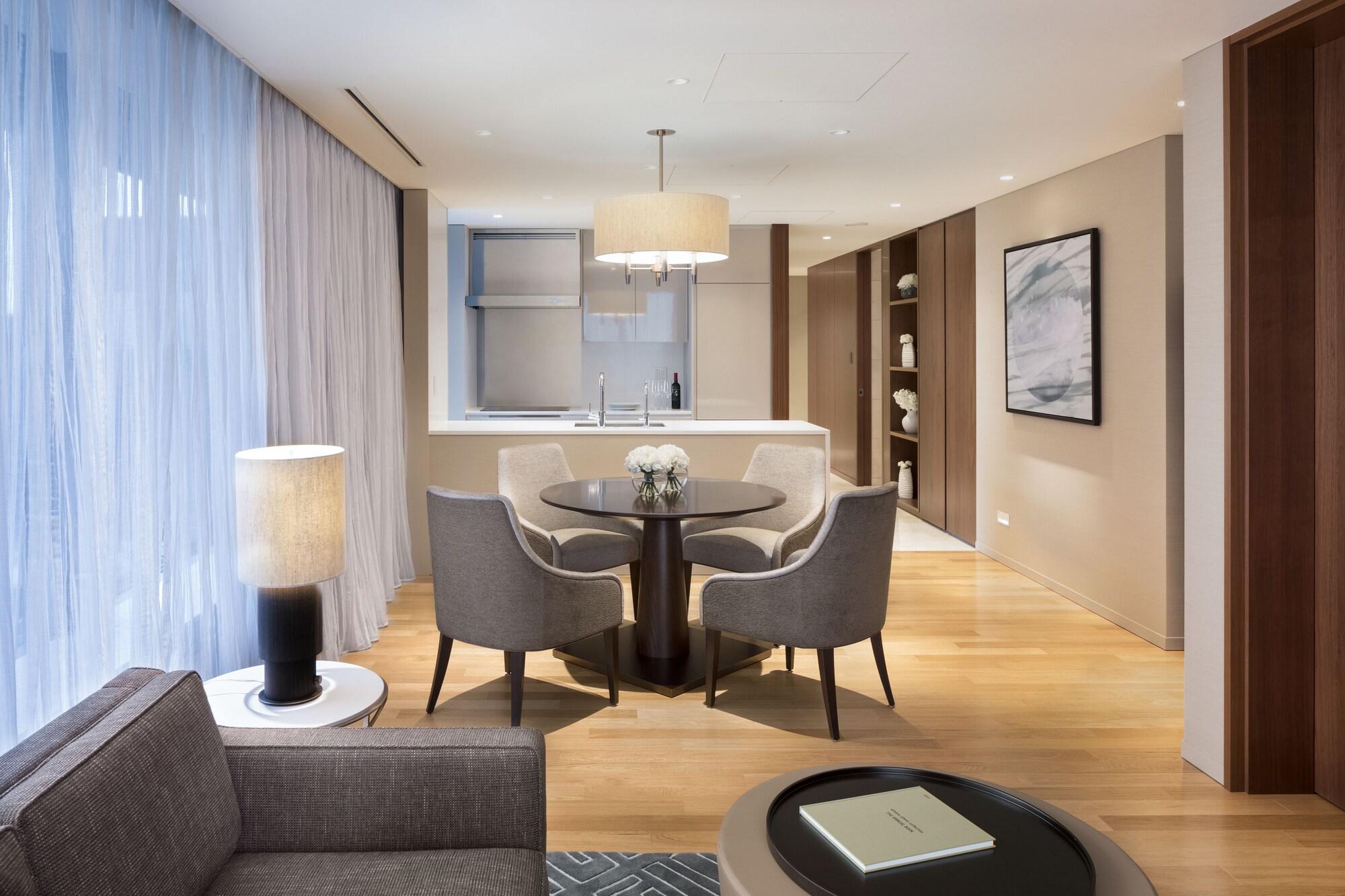 Ascott Marunouchi Tokyo Hotell Exteriör bild