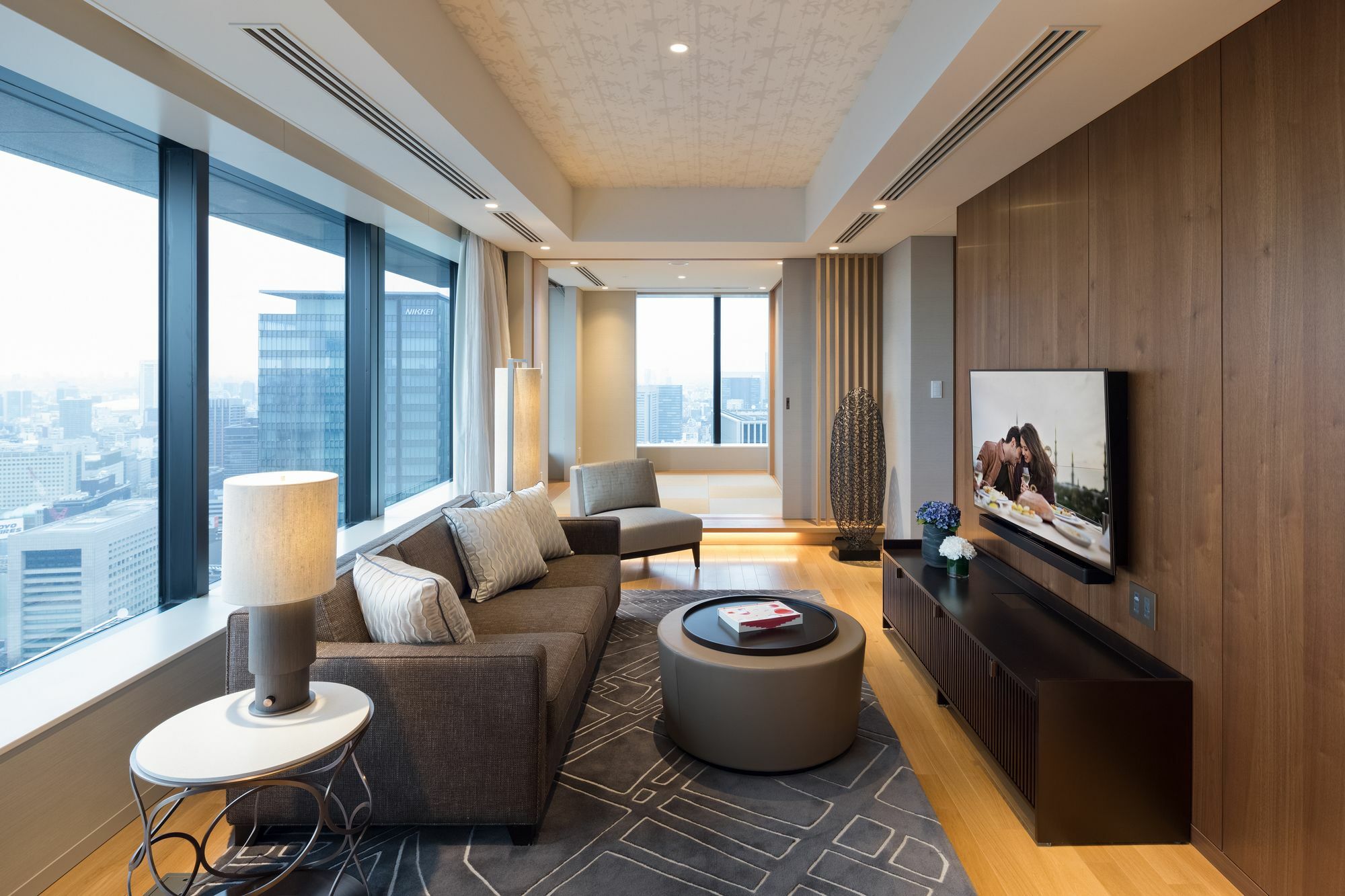Ascott Marunouchi Tokyo Hotell Exteriör bild